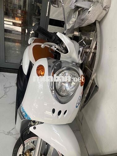 cần bán xe chín chủ còn mới