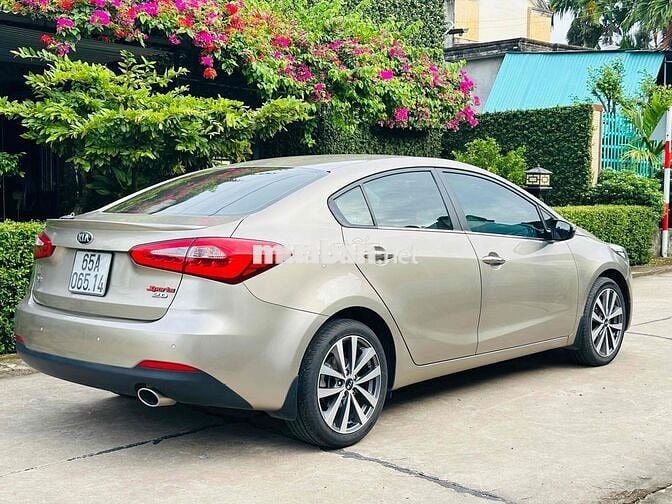 Kia K3 2015 2.0 AT - 70 km