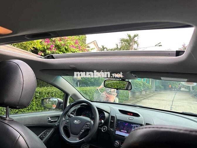 Kia K3 2015 2.0 AT - 70 km