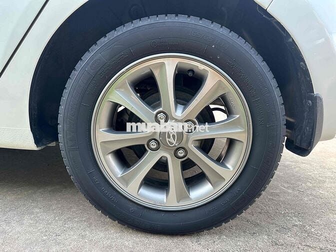 Hyundai Grand i10 2015 1.2 AT - 80 km