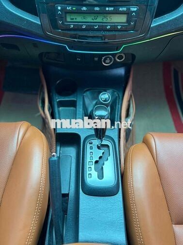 Toyota Fortuner 2015 2.7V 4x4 - 100000 km