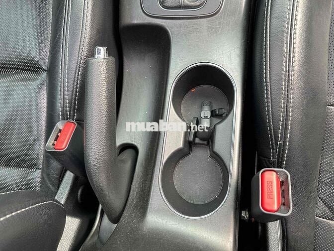 Kia K3 2015 2.0 AT - 70 km