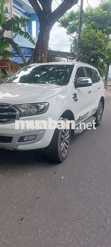 Ford Everest 2018 Titanium 2.0L 4x2 AT - 118000 km