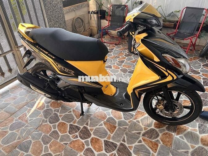 tay ga luvias máy êm ái , ae đổ xăng đi