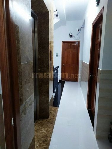 BÁN NHÀ CĂN HỘ DỊCH VỤ 25P – MẶT TIỀN PHẠM VĂN CHIÊU – THU NHẬP 100tr