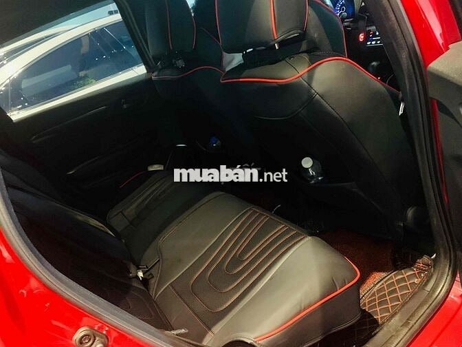 Honda Jazz 2018 RS - 16000 km Siêu Đẹp Hãng Bán