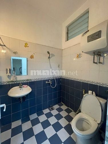 Chính Chủ Bán Nhà Liền Kề Tại 43/1 Kim Đồng, Phân Lô - Ô Tô - Vỉa Hè.