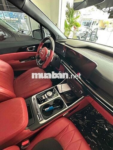 Kia Carnival 2024 2.2D Signature 7 ghế - 4567 km