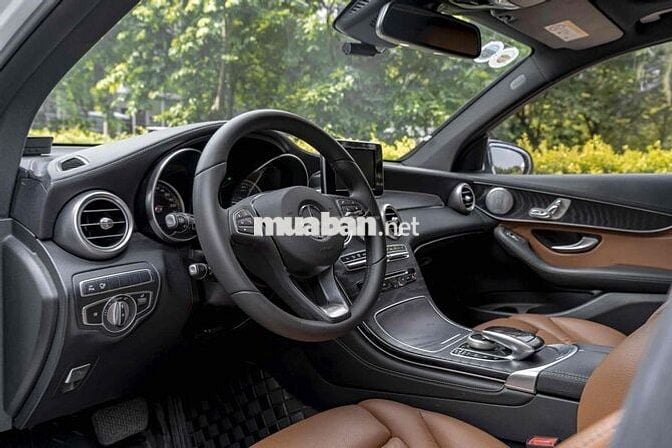GLC300 AMG Model 2019 cá nhân full kịch bảo dưỡng