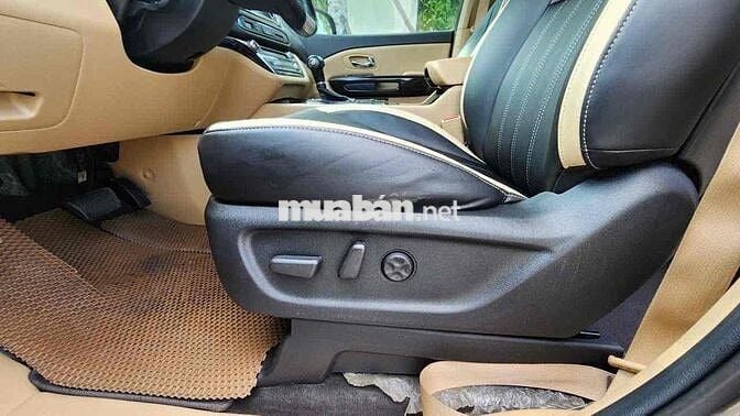 Kia Sedona 2016 - 160000 km