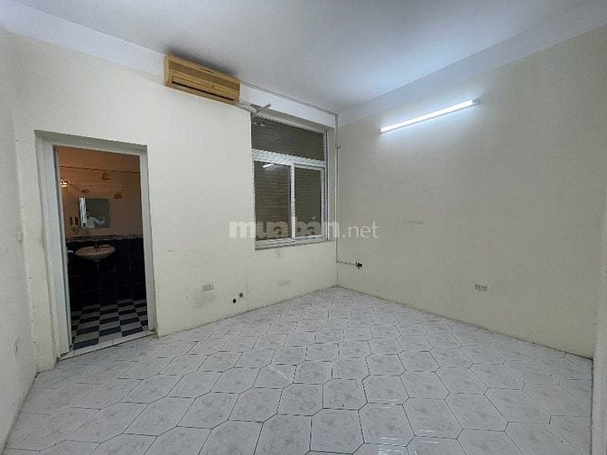Chính Chủ Bán Nhà Liền Kề Tại 43/1 Kim Đồng, Phân Lô - Ô Tô - Vỉa Hè.