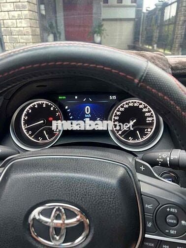 Toyota Camry 2022 2.0Q - 51000 km