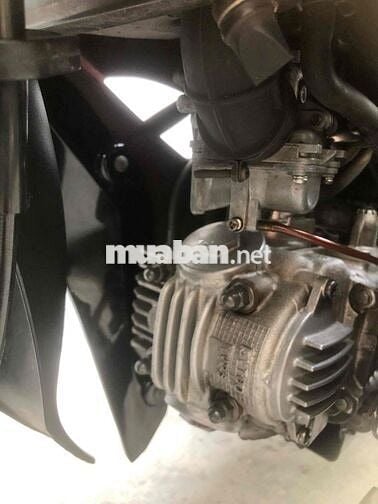 YAMAHA SIRIUC THẮNG DĨA MÀU ĐỎ ĐEN Đ/K 2010