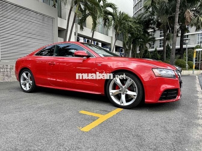 Audi A5 2009 2.0T S-line Quattro - 79000 km