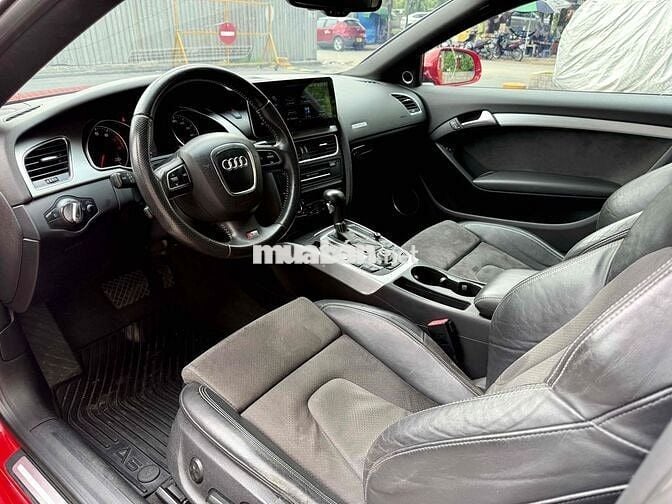 Audi A5 2009 2.0T S-line Quattro - 79000 km