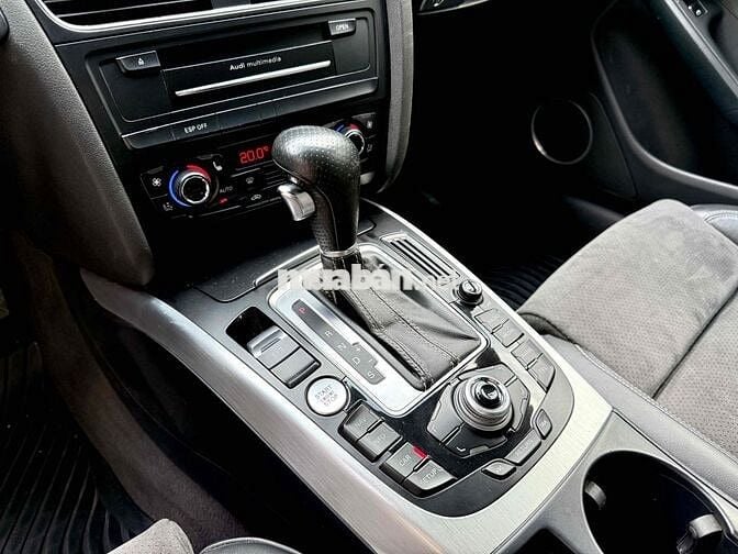 Audi A5 2009 2.0T S-line Quattro - 79000 km