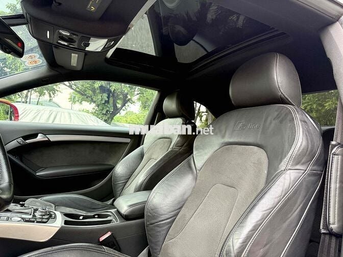 Audi A5 2009 2.0T S-line Quattro - 79000 km