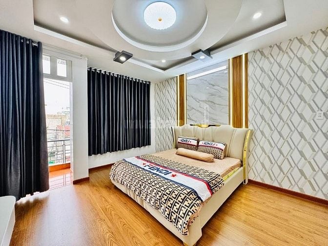 Nhà 3 lầu tuyệt đẹp Cao Cấp Mặt tiền kinh doanh Đường Số 4, P16, GV