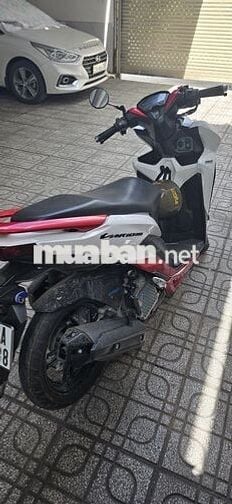 Cần bán vario 2019- 150 . Trắng đỏ