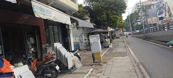 Bán nhà mặt tiền 41 Nguyễn Tri Phương phường 5 quận 5, 3,8x26,2, 3 lầu