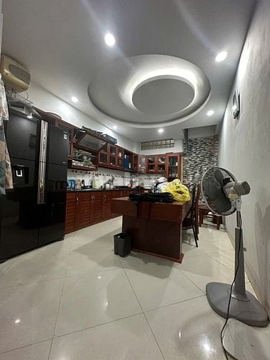 Nhà đẹp cho thuê ngõ 726 đường láng