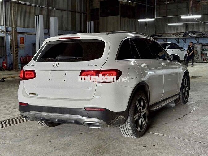 Mercedes Benz GLC 2020 200 4MATIC 1 chủ từ mới
