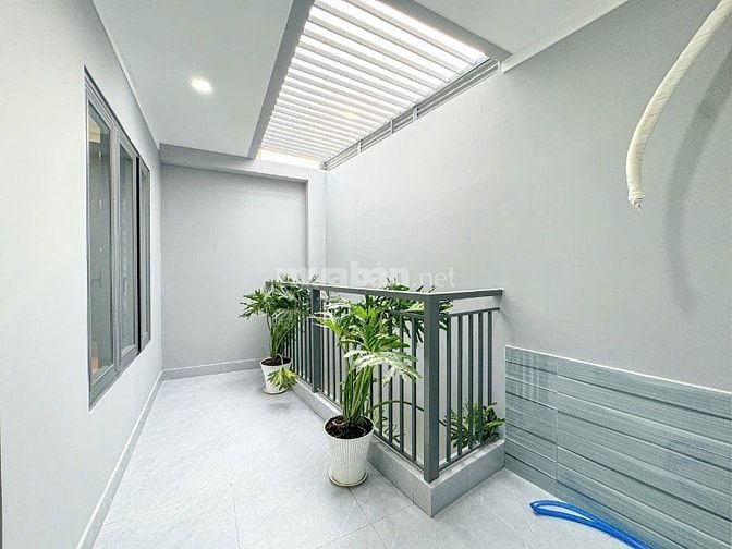Bán nhà hẻm 2/24 Phạm Hữu Lầu, P. Phú Mỹ, TP.HCM, 4.2x19m, 2L, 4PN