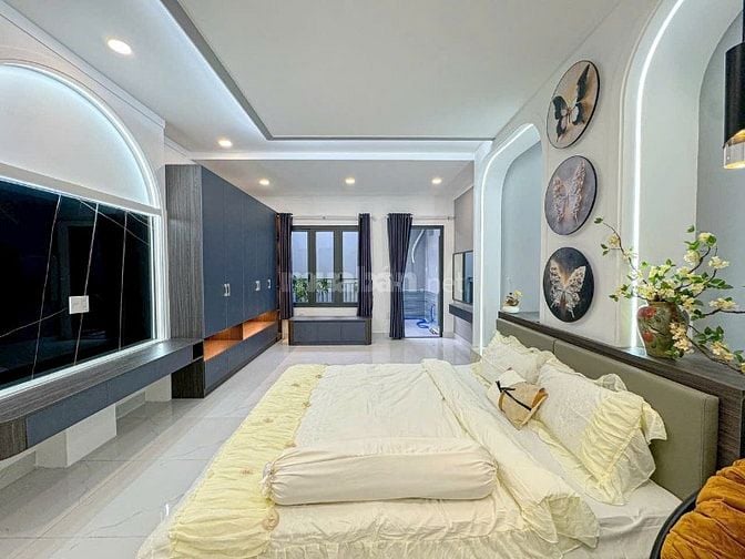 Bán nhà hẻm 2/24 Phạm Hữu Lầu, P. Phú Mỹ, TP.HCM, 4.2x19m, 2L, 4PN
