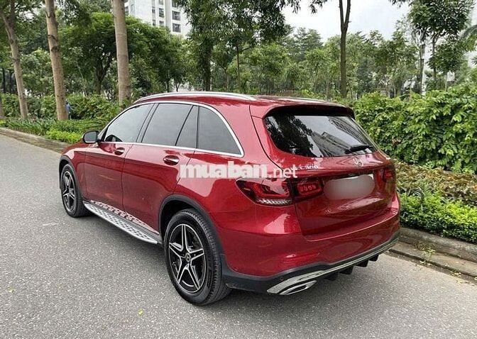 Chính chủ bán GLC 300 4MATIC 2020 như mới