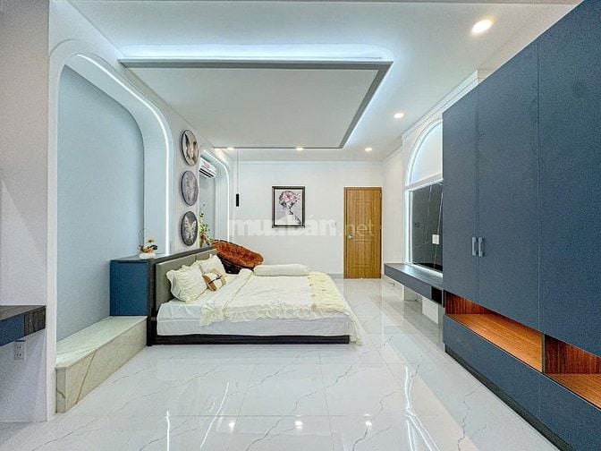 Bán nhà hẻm 2/24 Phạm Hữu Lầu, P. Phú Mỹ, TP.HCM, 4.2x19m, 2L, 4PN