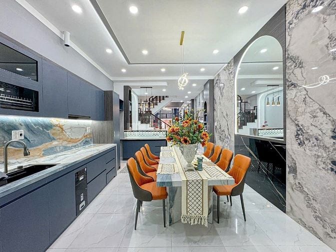 Bán nhà hẻm 2/24 Phạm Hữu Lầu, P. Phú Mỹ, TP.HCM, 4.2x19m, 2L, 4PN
