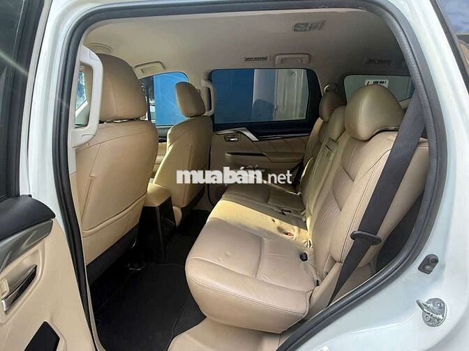 Mitsubishi Pajero Sport 2018 bản 3.0G