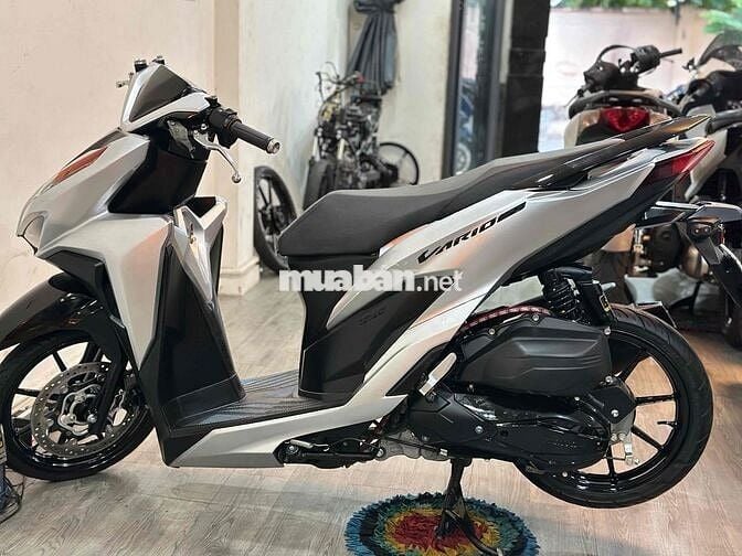 Vario 150 bạc poccher siêu đẹp 2021 nợ xấu đưa 13t