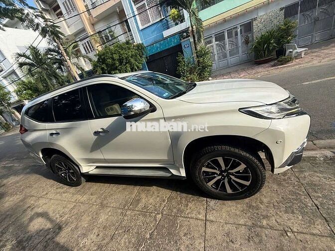 Mitsubishi Pajero Sport 2018 bản 3.0G