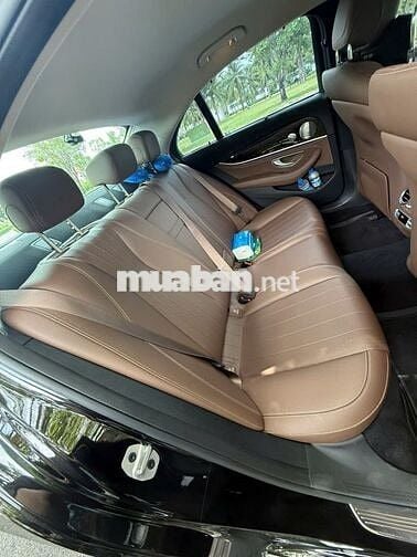 Mercedes Benz E Class 2023 E200 Exclusive - 6000km