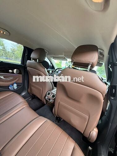 Mercedes Benz E Class 2023 E200 Exclusive - 6000km