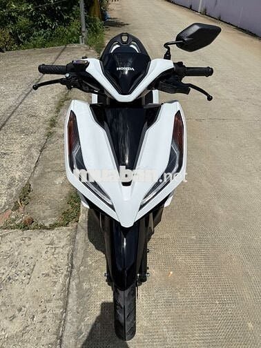 Vario 150 2018 Trắng Đen