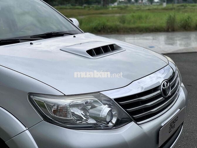 Toyota Fortuner 2014 MT - 1 chủ đi 15vkm giá tốt