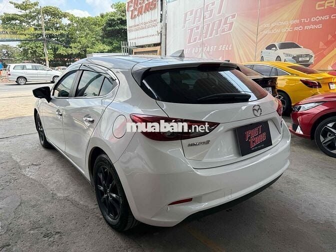Mazda 3 2018 1.5 AT - 84000 km lên sẵn đồ chơi