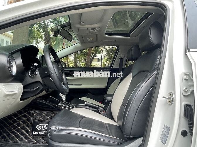 Cần bán lại Kia K3 Luxury 2021 xe còn rất mới