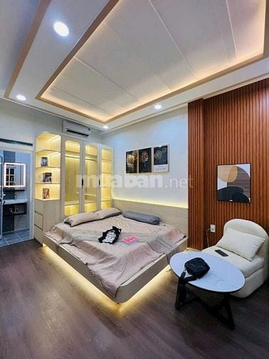 NHÀ ĐEP 3 LẦU - ĐỐI DIỆN CÔNG VIÊN - VIP KHU BÌNH PHÚ 