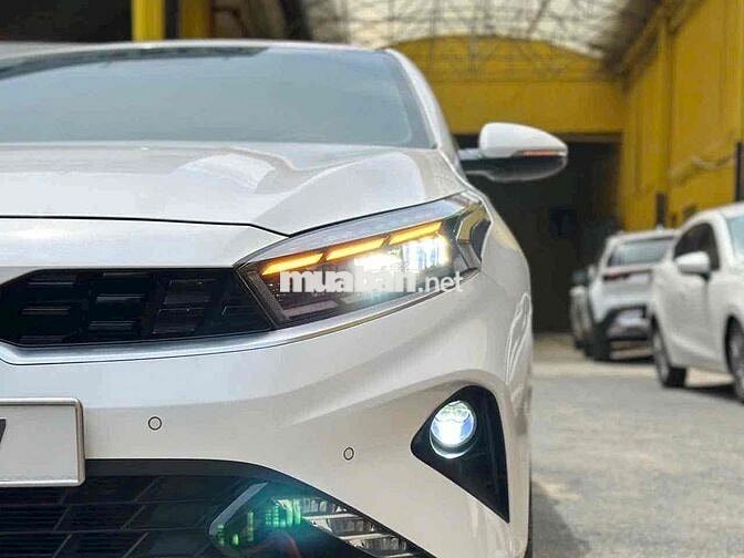Kia K3 2024 Premium 1.6 AT - 35000 km