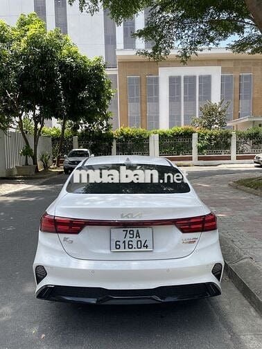 Cần bán lại Kia K3 Luxury 2021 xe còn rất mới