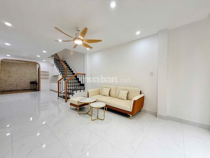 CHÍNH CHỦ BÁN NHÀ 205/ ĐS 8 ĐÚC 3 LẦU HẺM ĐẸP FULL NỘI THẤT GIÁ MỀM