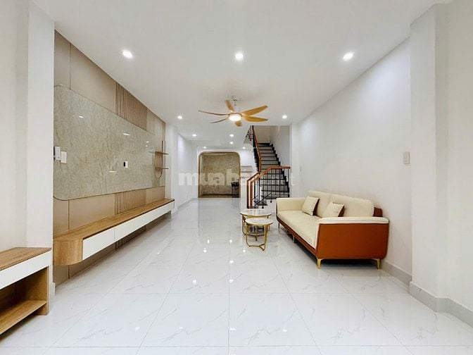 CHÍNH CHỦ BÁN NHÀ 205/ ĐS 8 ĐÚC 3 LẦU HẺM ĐẸP FULL NỘI THẤT GIÁ MỀM
