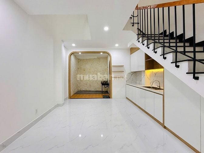 CHÍNH CHỦ BÁN NHÀ 205/ ĐS 8 ĐÚC 3 LẦU HẺM ĐẸP FULL NỘI THẤT GIÁ MỀM