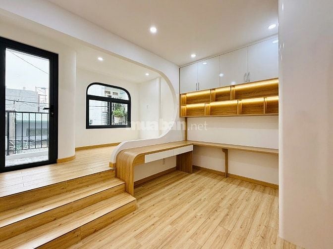 CHÍNH CHỦ BÁN NHÀ 205/ ĐS 8 ĐÚC 3 LẦU HẺM ĐẸP FULL NỘI THẤT GIÁ MỀM