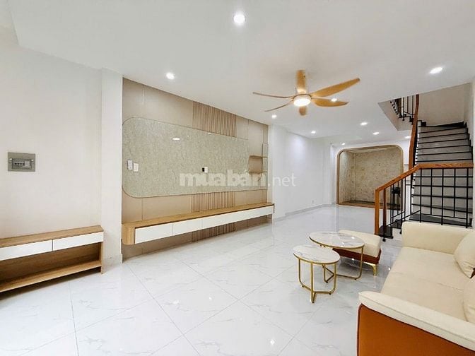 CHÍNH CHỦ BÁN NHÀ 205/ ĐS 8 ĐÚC 3 LẦU HẺM ĐẸP FULL NỘI THẤT GIÁ MỀM