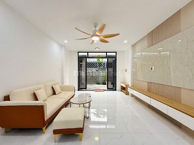CHÍNH CHỦ BÁN NHÀ 205/ ĐS 8 ĐÚC 3 LẦU HẺM ĐẸP FULL NỘI THẤT GIÁ MỀM