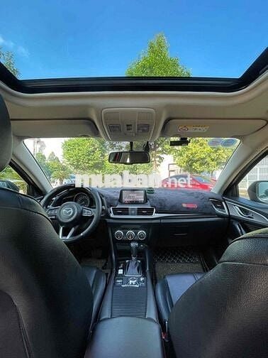 Mazda 3 2017 1.5 AT Sedan - 60000 km